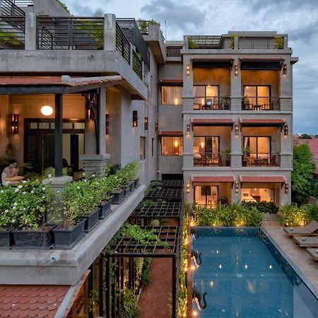 Hotel Grange Siem Reap Esterno foto