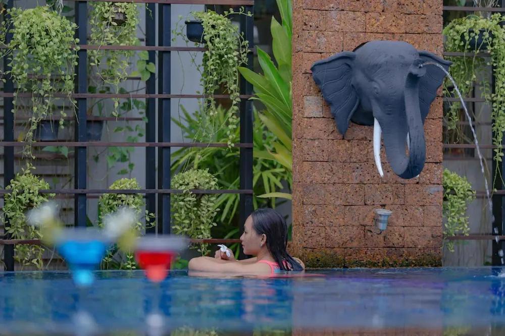 Hotel Grange Siem Reap Esterno foto