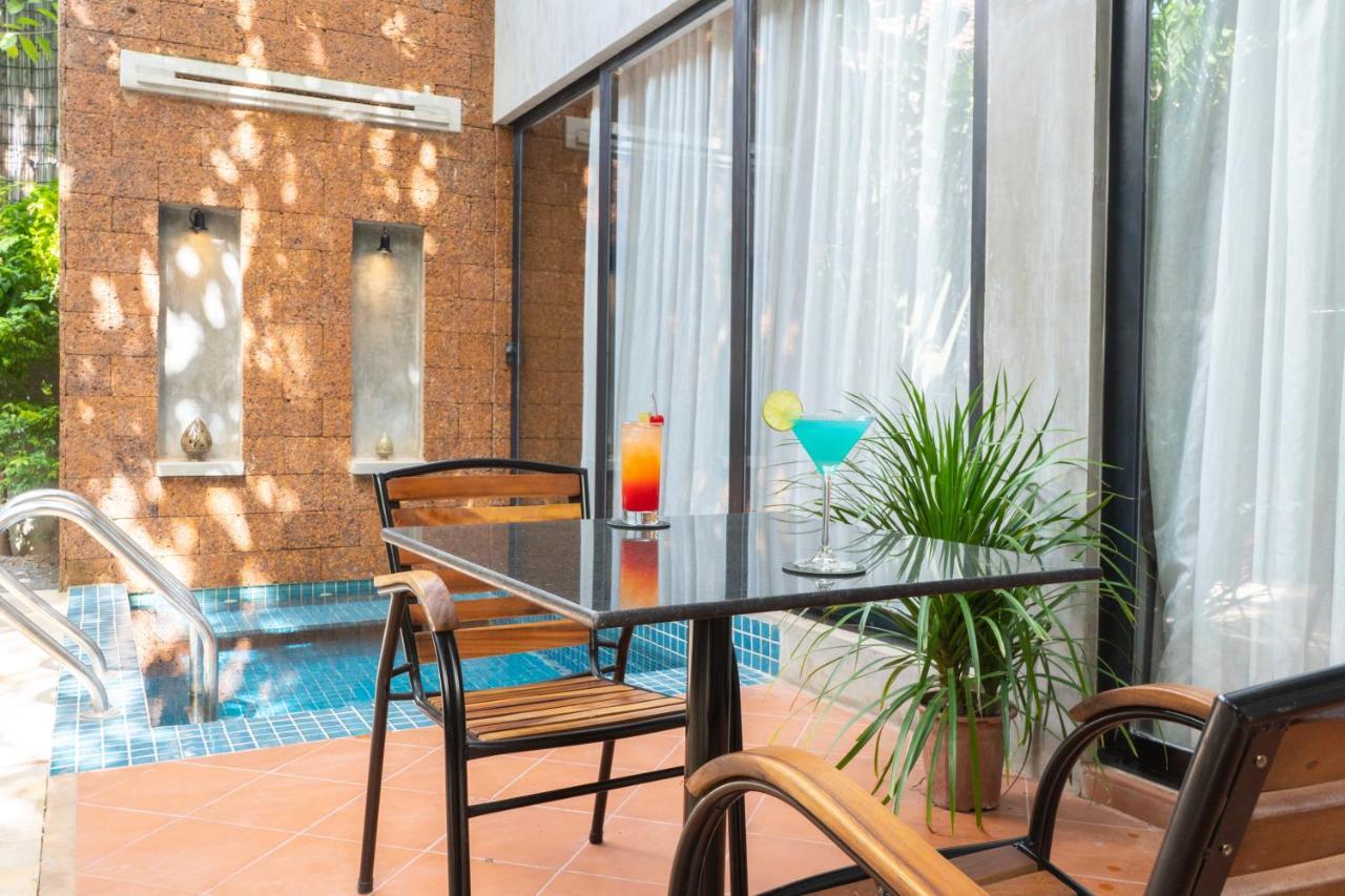 Hotel Grange Siem Reap Esterno foto