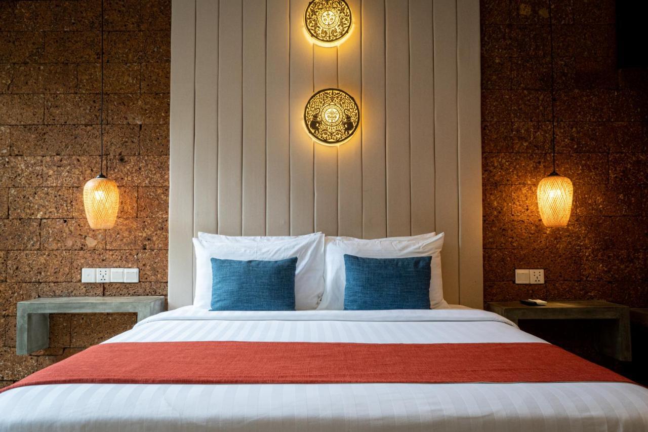 Hotel Grange Siem Reap Esterno foto