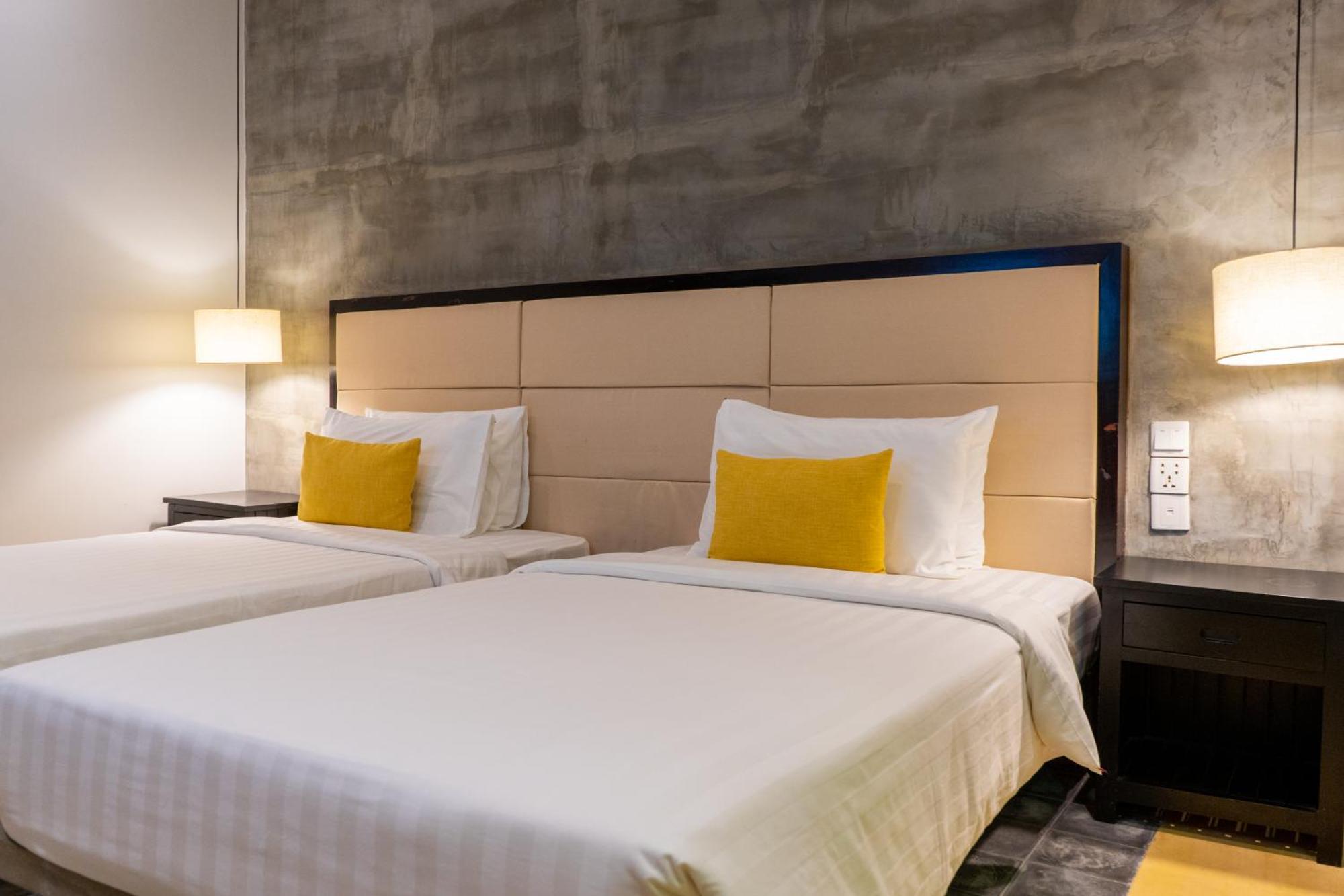 Hotel Grange Siem Reap Esterno foto