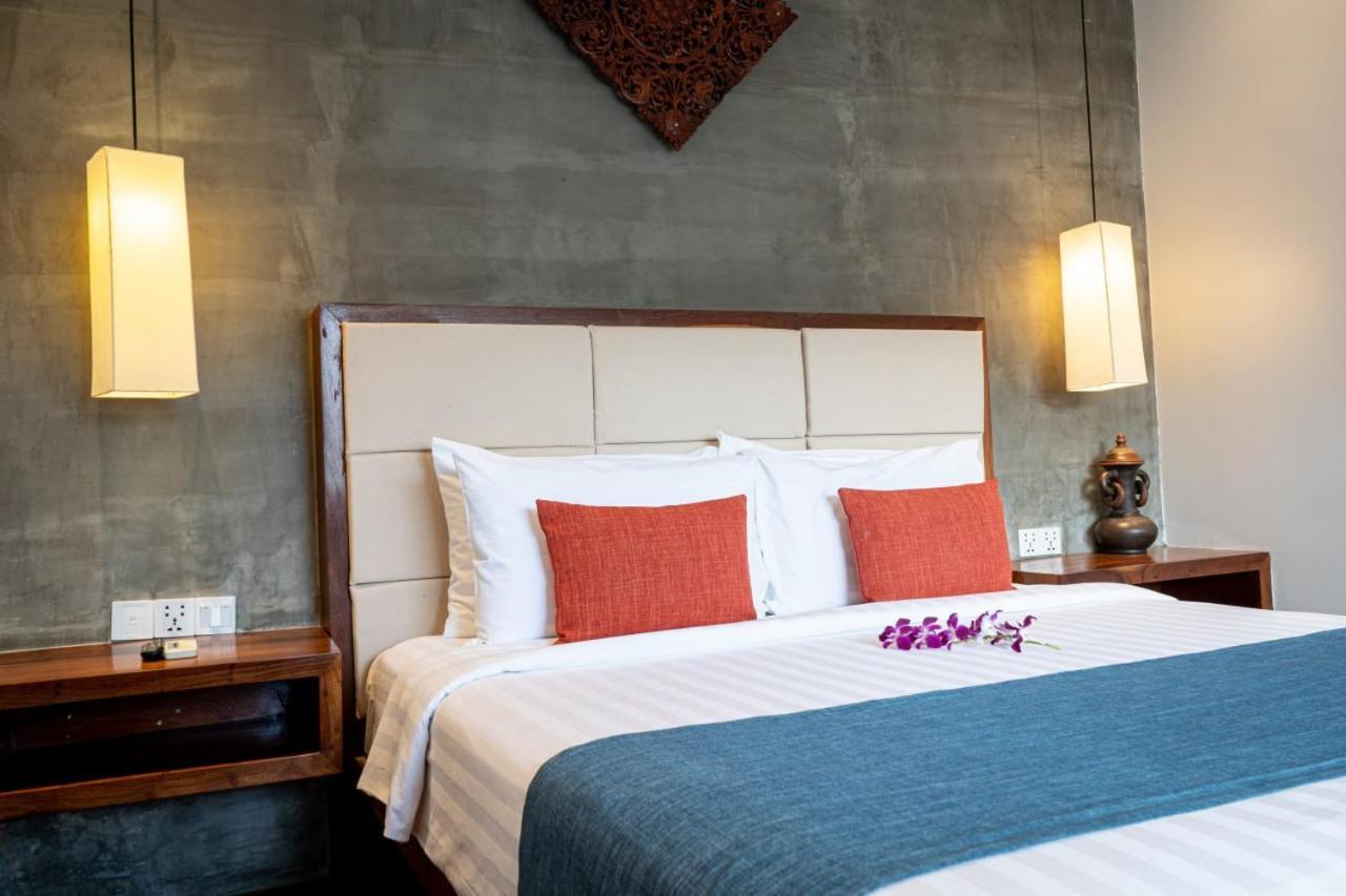 Hotel Grange Siem Reap Esterno foto